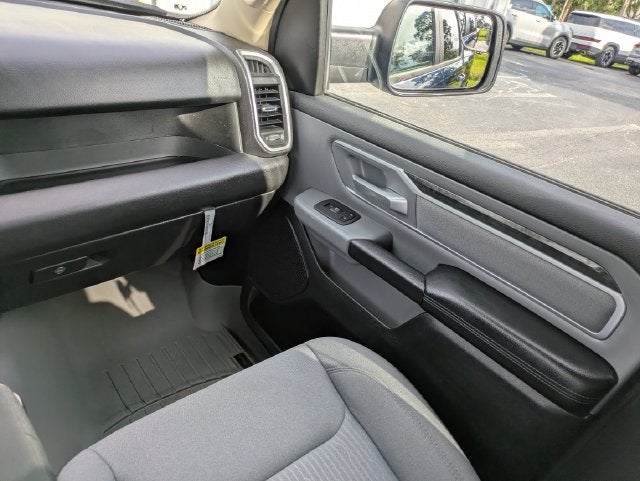2020 RAM 1500 Big Horn Crew Cab 4x4 5'7' Box