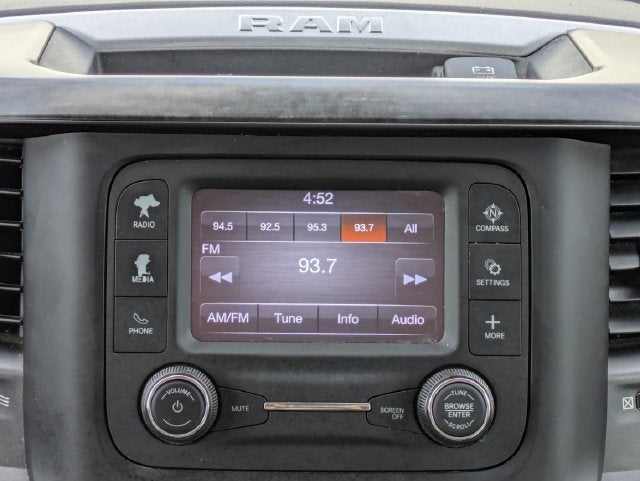 2020 RAM 1500 Big Horn Crew Cab 4x4 5'7' Box