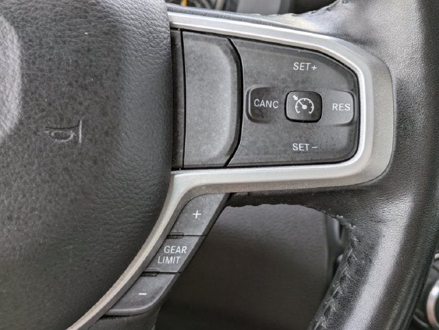 2020 RAM 1500 Big Horn Crew Cab 4x4 5'7' Box