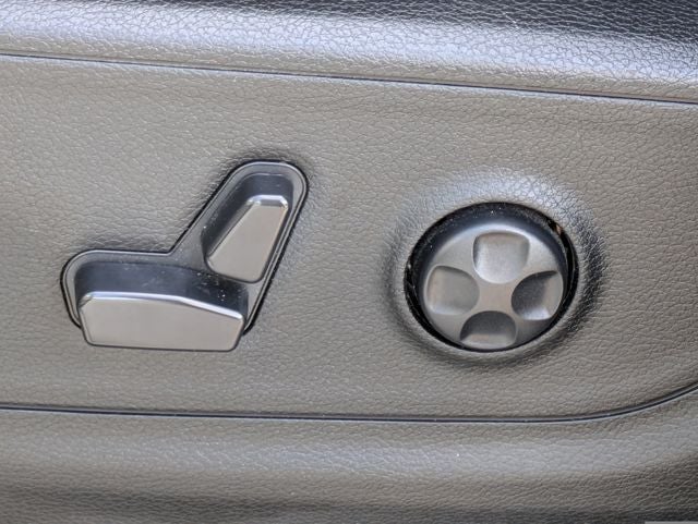 2021 RAM 1500 Big Horn Crew Cab 4x4 5'7' Box