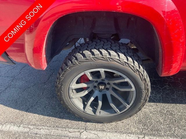 2022 RAM 1500 Big Horn Crew Cab 4x4 5'7' Box