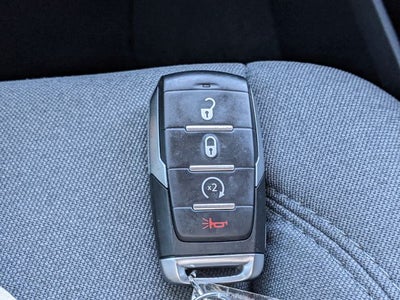 2019 RAM 1500 Big Horn/Lone Star Crew Cab 4x4 5'7' Box