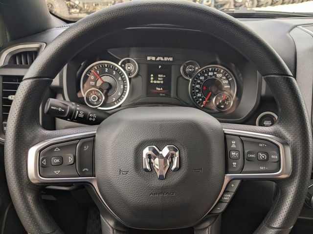 2026 RAM Ram 1500 RAM 1500 TRADESMAN CREW CAB 4X4 5'7' BOX