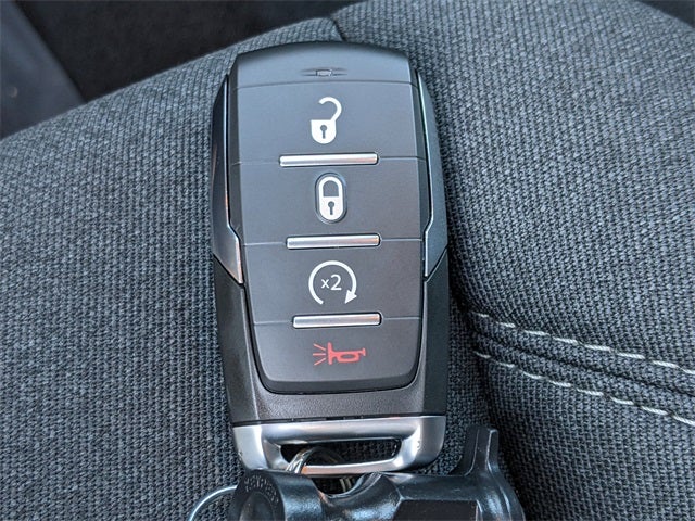 2026 RAM Ram 1500 RAM 1500 TRADESMAN CREW CAB 4X4 5'7' BOX