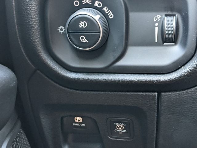 2026 RAM Ram 1500 RAM 1500 WARLOCK CREW CAB 4X4 5'7' BOX