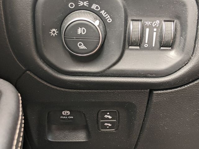 2023 RAM 1500 Limited Crew Cab 4x4 5'7' Box