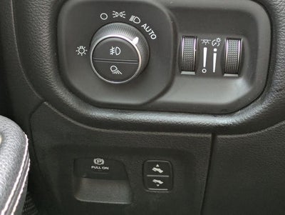 2021 RAM 1500 Laramie Crew Cab 4x4 5'7' Box