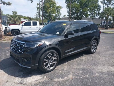 2025 Ford Explorer Platinum