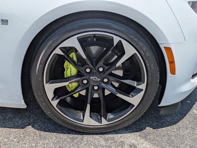 2023 Chevrolet Camaro RWD Convertible 2LT