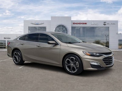2022 Chevrolet Malibu FWD LT