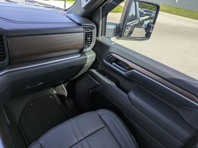 2025 Chevrolet Silverado 3500HD 4WD Crew Cab Long Bed High Country