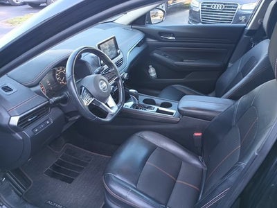 2020 Nissan Altima SR FWD