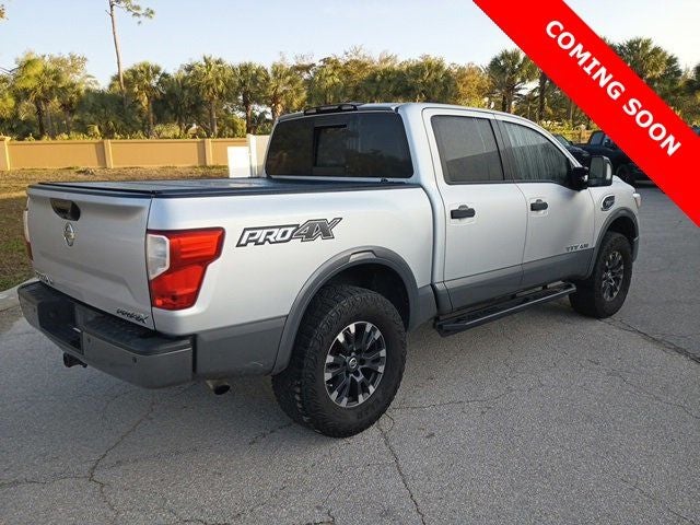 2017 Nissan TITAN PRO-4X