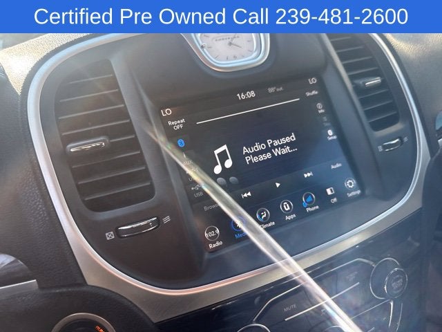 2019 Chrysler 300 Touring