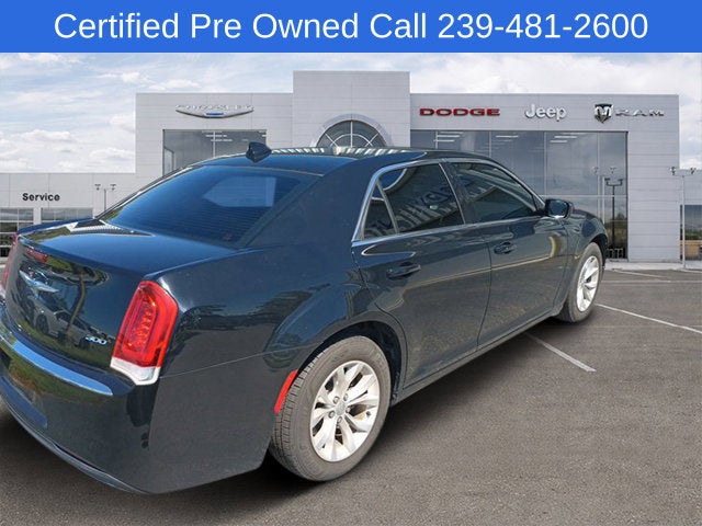 2019 Chrysler 300 Touring