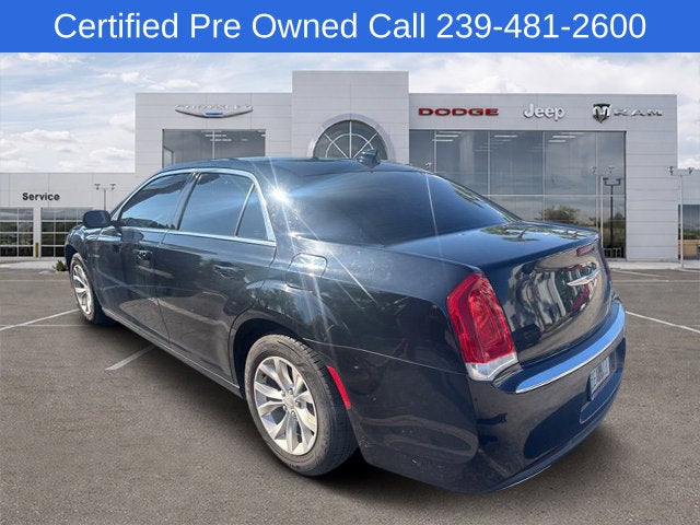 2019 Chrysler 300 Touring