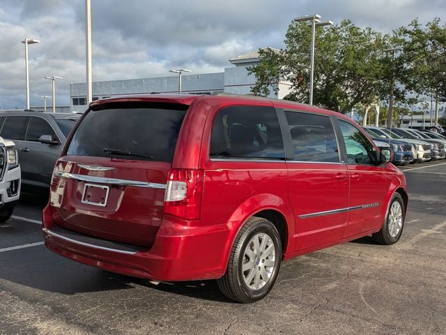 2014 Chrysler Town & Country Touring