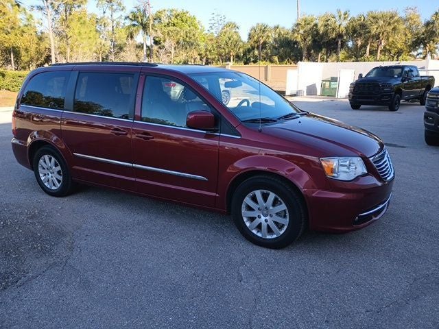 2014 Chrysler Town & Country Touring