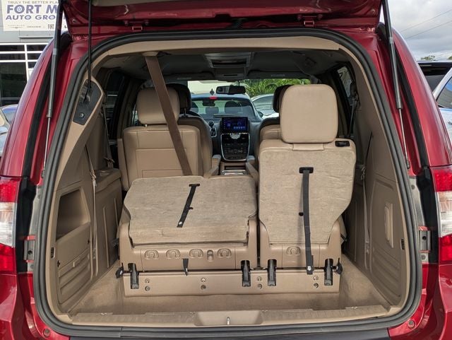 2014 Chrysler Town & Country Touring