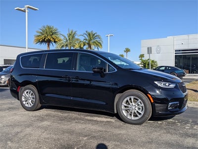 2026 Chrysler Pacifica PACIFICA SELECT