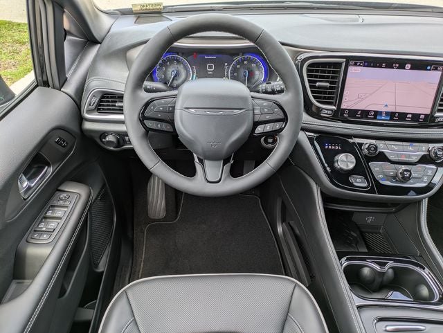 2027 Chrysler Pacifica PACIFICA LIMITED