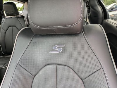 2027 Chrysler Pacifica PACIFICA LIMITED