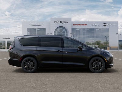 2027 Chrysler Pacifica PACIFICA LIMITED