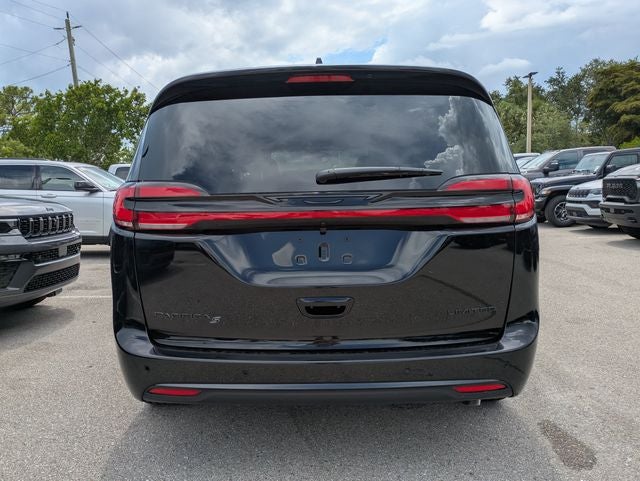 2027 Chrysler Pacifica PACIFICA LIMITED