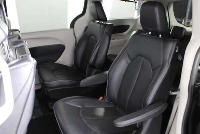 2018 Chrysler Pacifica Hybrid Limited