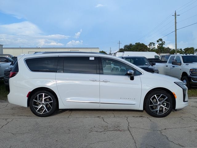 2027 Chrysler Pacifica PACIFICA PINNACLE