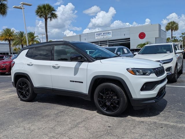 2022 Jeep Compass Altitude FWD