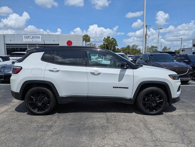 2022 Jeep Compass Altitude FWD