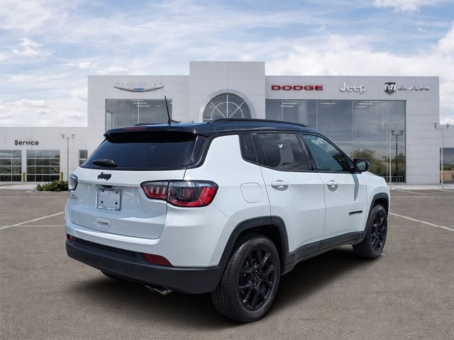 2022 Jeep Compass Altitude FWD