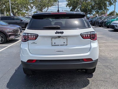 2022 Jeep Compass Altitude FWD