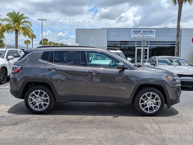 2022 Jeep Compass Latitude Lux 4x4