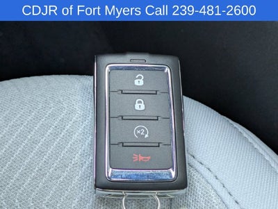 2027 Jeep Cherokee CHEROKEE LAREDO 4X4