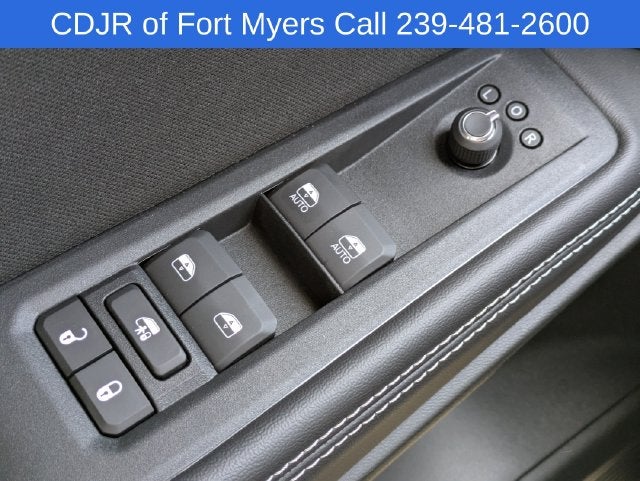 2027 Jeep Cherokee CHEROKEE LAREDO 4X4
