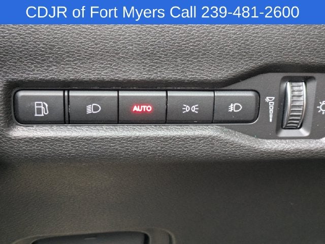 2027 Jeep Cherokee CHEROKEE LAREDO 4X4