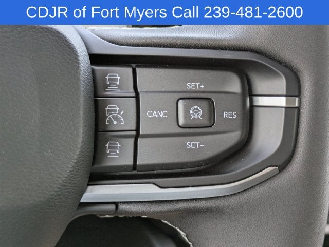 2027 Jeep Cherokee CHEROKEE LAREDO 4X4