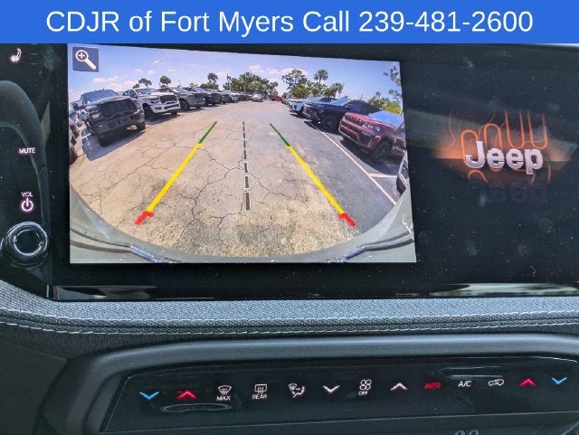 2027 Jeep Cherokee CHEROKEE LAREDO 4X4