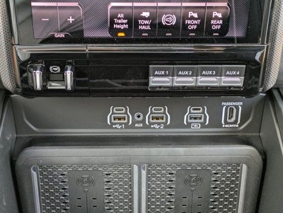 2026 RAM 2500 RAM 2500 LIMITED MEGA CAB 4X4 6'4' BOX