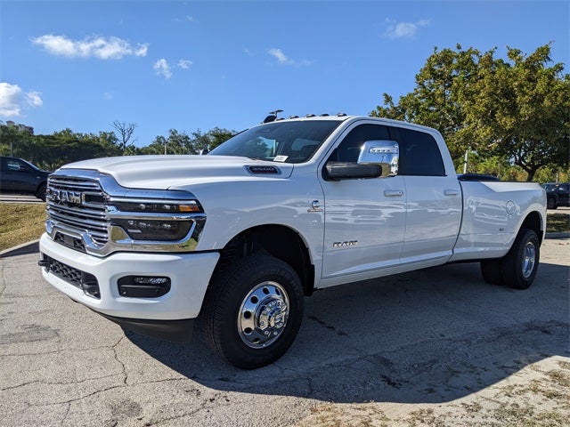 2026 RAM Ram 3500 RAM 3500 LARAMIE CREW CAB 4X4 8' BOX