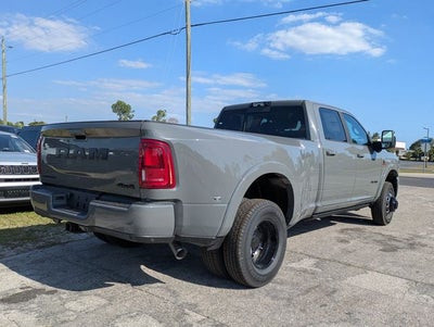 2026 RAM Ram 3500 RAM 3500 LIMITED CREW CAB 4X4 8' BOX