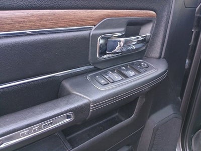 2018 RAM 2500 Laramie Crew Cab 4x4 6'4' Box