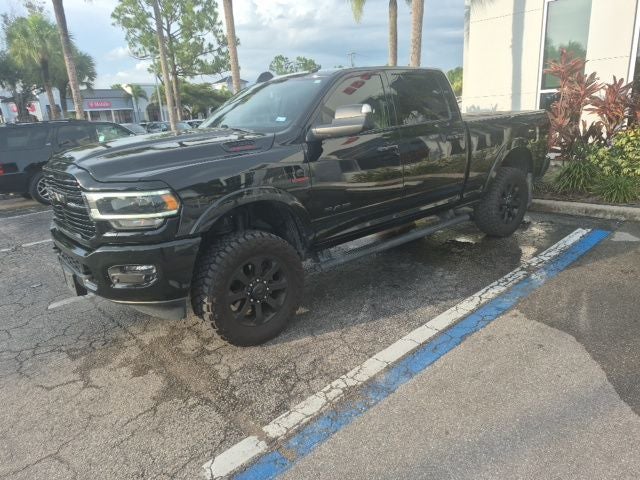 2022 RAM 2500 Laramie Crew Cab 4x4 6'4' Box