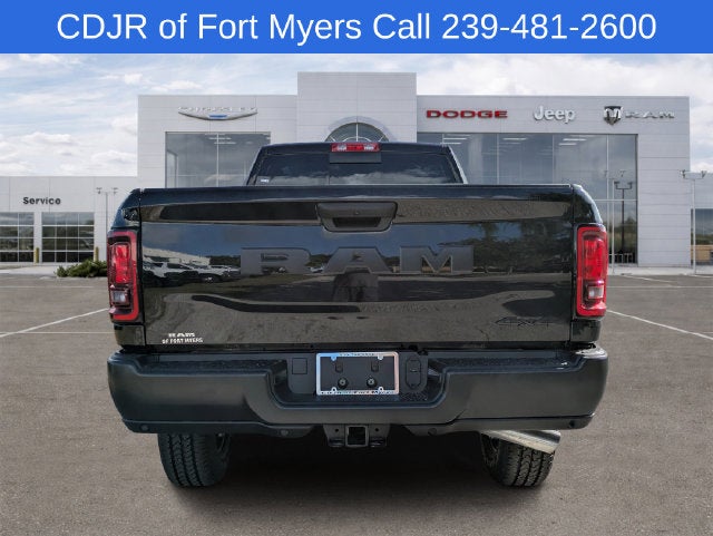 2027 RAM Ram 2500 RAM 2500 TRADESMAN CREW CAB 4X4 8' BOX