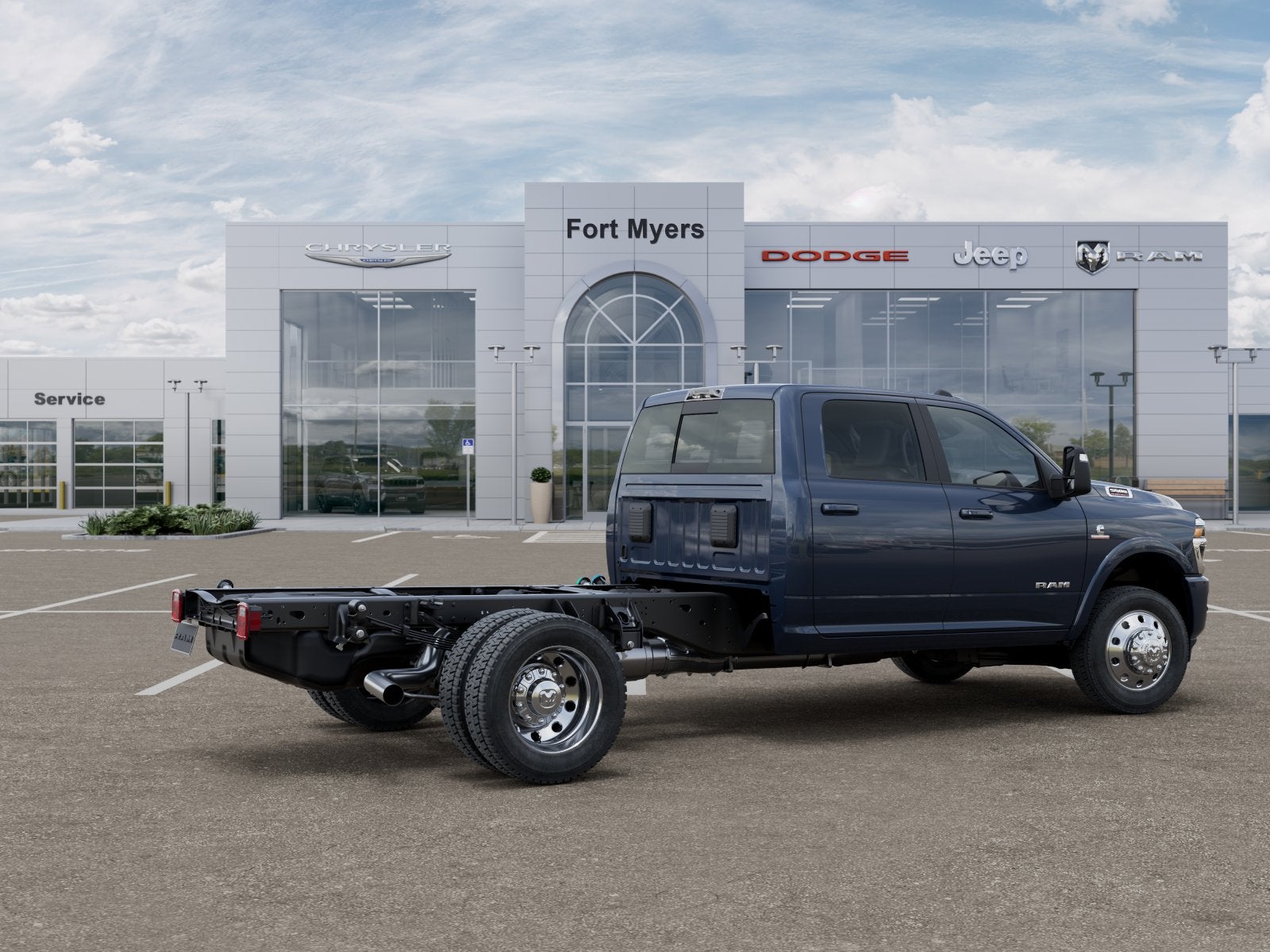 2026 RAM Ram 5500 Chassis Cab RAM 5500 BIG HORN CHASSIS CREW CAB 4X4 60' CA