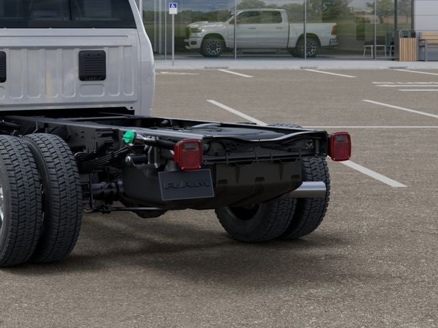 2026 RAM Ram 5500 Chassis Cab RAM 5500 BIG HORN CHASSIS CREW CAB 4X4 60' CA
