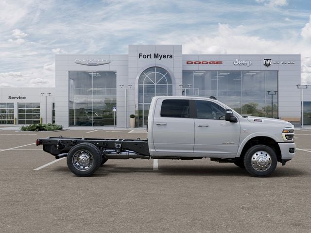 2026 RAM Ram 5500 Chassis Cab RAM 5500 BIG HORN CHASSIS CREW CAB 4X4 60' CA