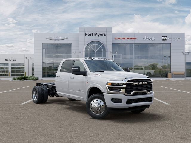 2026 RAM Ram 5500 Chassis Cab RAM 5500 BIG HORN CHASSIS CREW CAB 4X4 60' CA